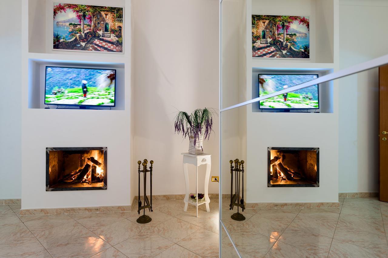 Casa Lina Villa Sant'Angelo  Buitenkant foto